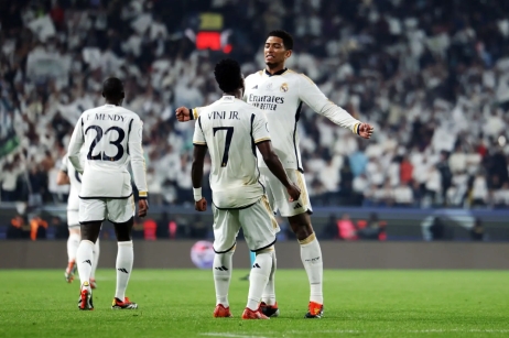 卡洛斯经典任意球